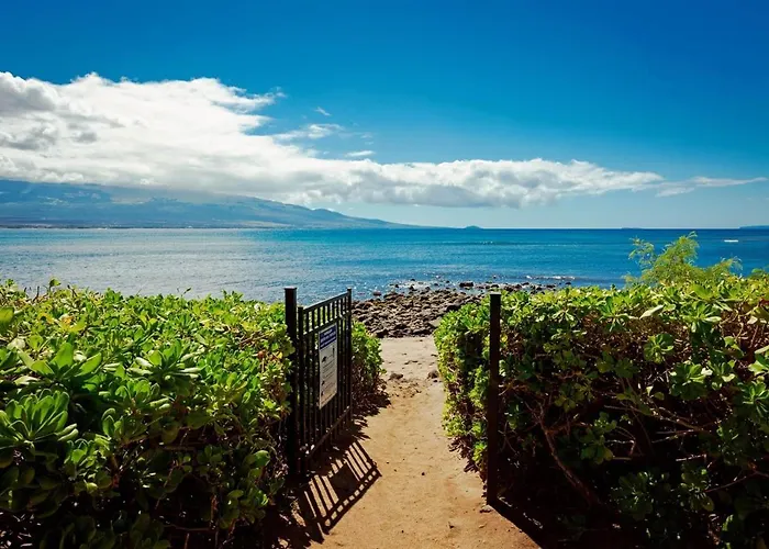 Stunning Maui Direct Ocean Front On The Beach, Walk To Beach From Condo, Watch Turtles, Whales, Ac In All Rooms Ocean View Pool And Spa