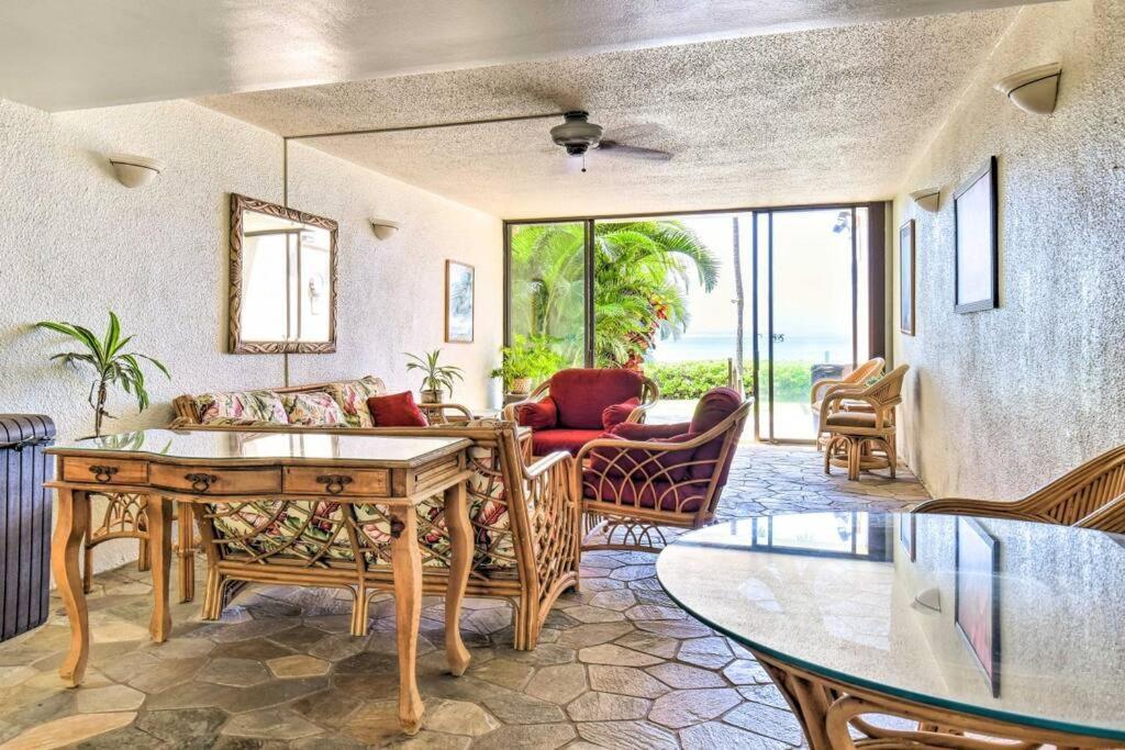 Maui Oceanfront Haven: Beachside Retreat With Turtle & Whale Watching * Wailuku